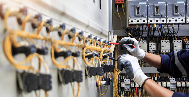 Professional Electrician technician working in North Caldwell, NJ